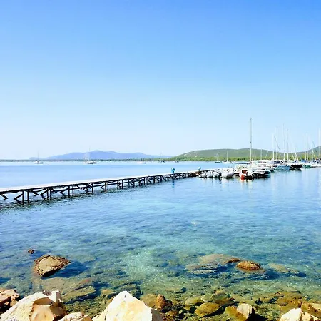 Botel Calma Marina